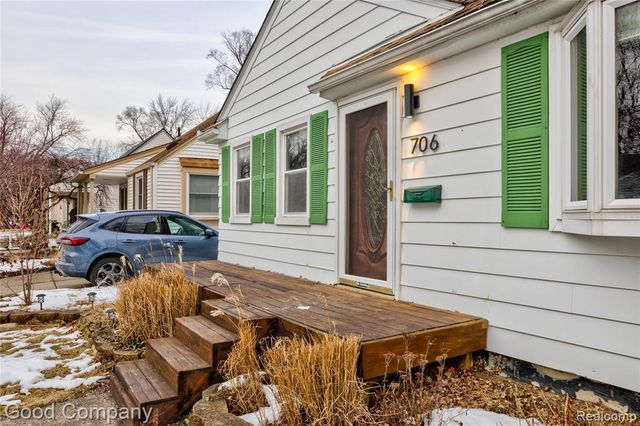 706 N Vermont Avenue, Royal Oak, MI 48067