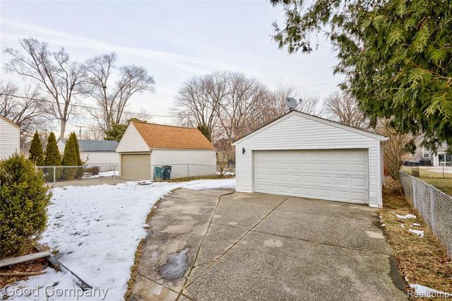 706 N Vermont Avenue, Royal Oak, MI 48067