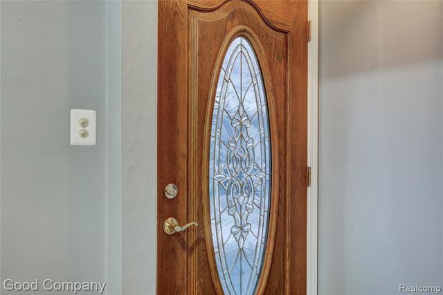 706 N Vermont Avenue, Royal Oak, MI 48067