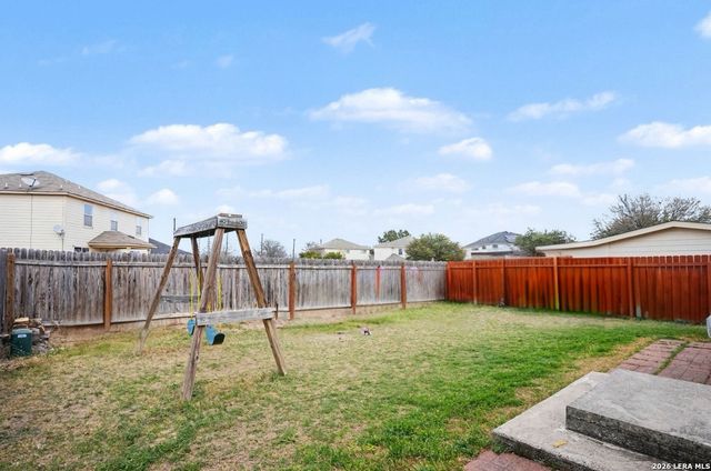 8707 Laguna Rio, San Antonio, TX 78251