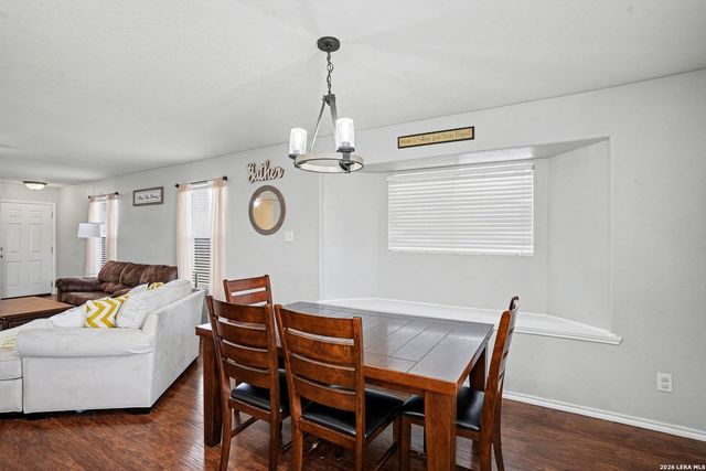 8707 Laguna Rio, San Antonio, TX 78251