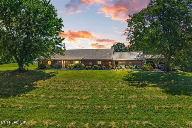 910 Reagan Valley Road, Tellico Plains, TN 37385
