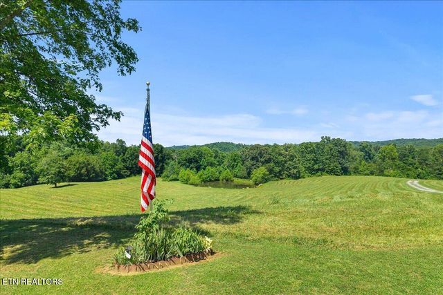 910 Reagan Valley Road, Tellico Plains, TN 37385