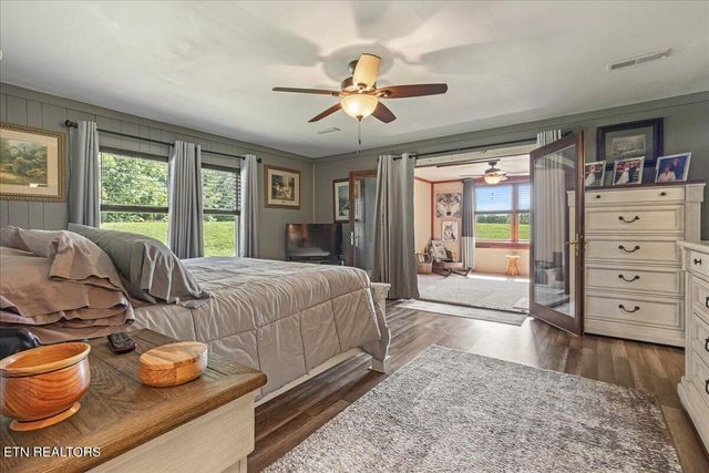 910 Reagan Valley Road, Tellico Plains, TN 37385