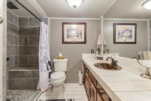 910 Reagan Valley Road, Tellico Plains, TN 37385