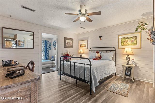 910 Reagan Valley Road, Tellico Plains, TN 37385