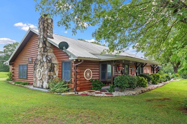 910 Reagan Valley Road, Tellico Plains, TN 37385