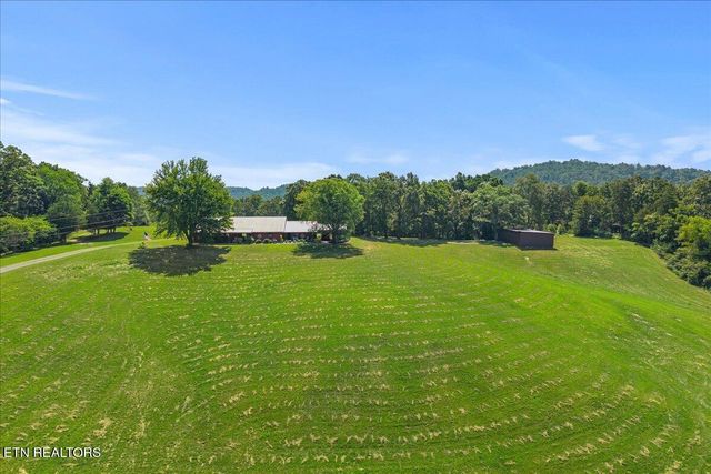 910 Reagan Valley Road, Tellico Plains, TN 37385