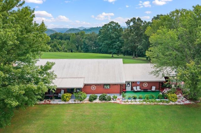 910 Reagan Valley Road, Tellico Plains, TN 37385