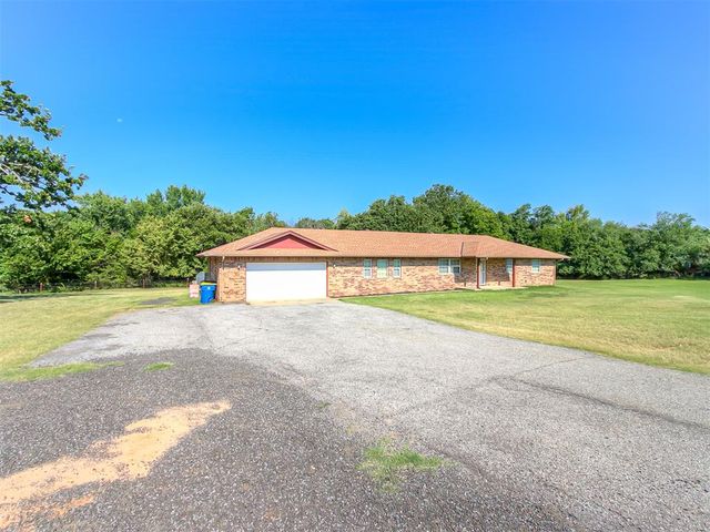 2905 N Henney Road, Choctaw, OK 73020