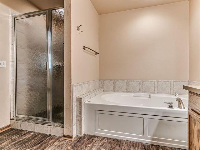 2905 N Henney Road, Choctaw, OK 73020