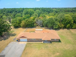 2905 N Henney Road, Choctaw, OK 73020