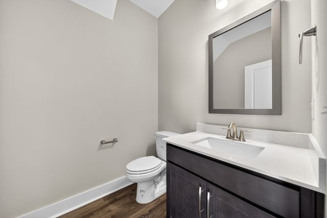 3920 Trinity Woods Rd, Columbia, TN 38401