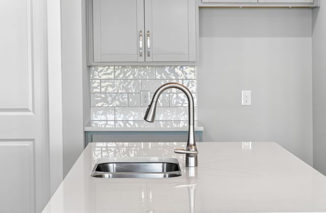 3920 Trinity Woods Rd, Columbia, TN 38401