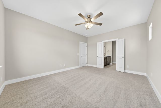 3920 Trinity Woods Rd, Columbia, TN 38401