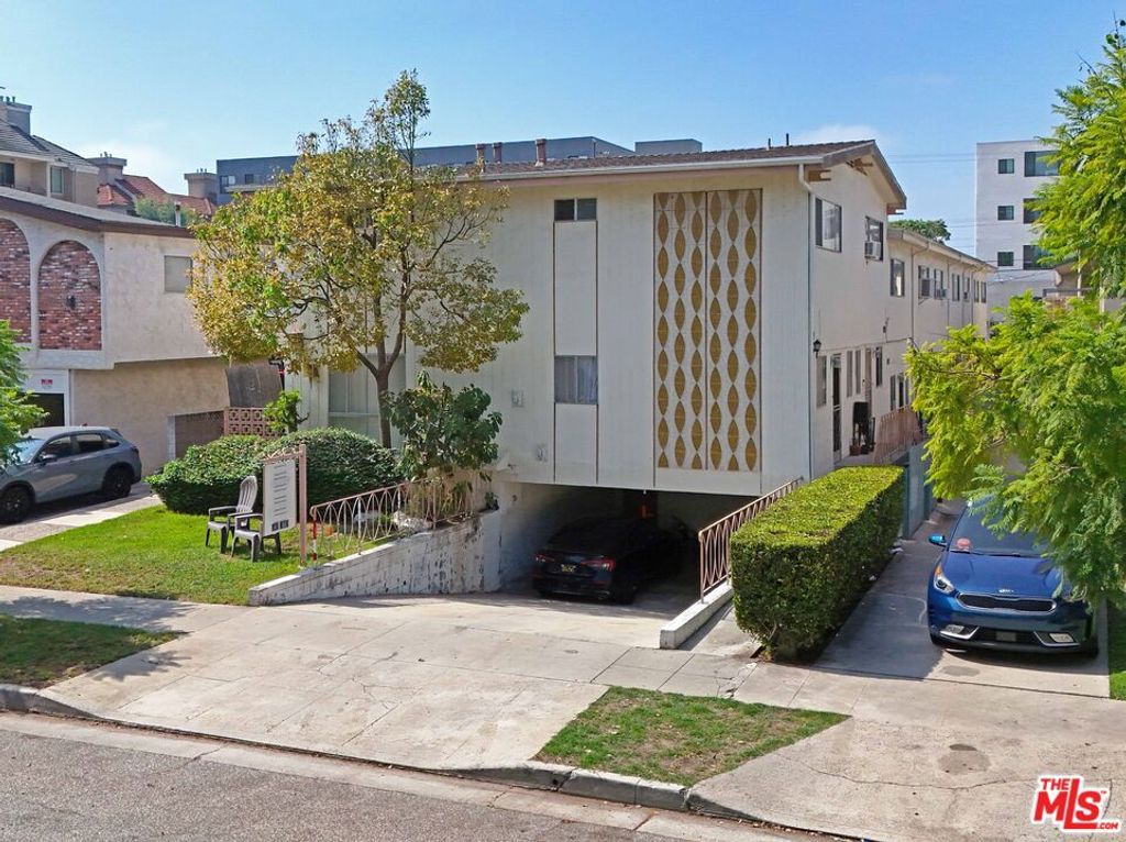 3743 Mentone Avenue, Los Angeles, CA 90034 — exterior