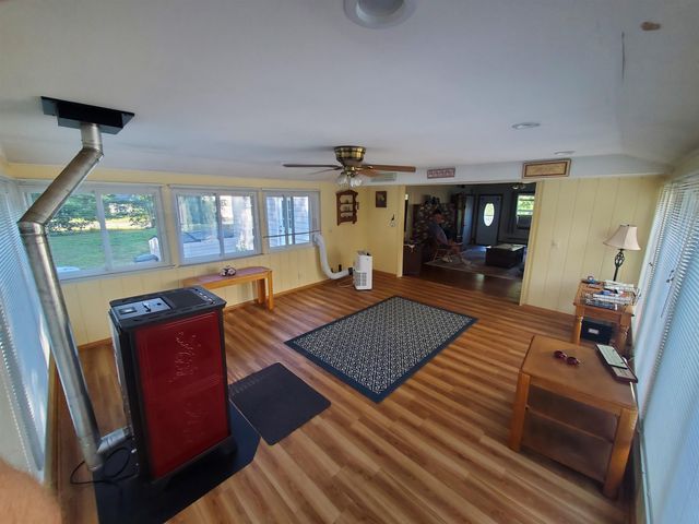 14 Lincoln Street, Pelham, NH 03076