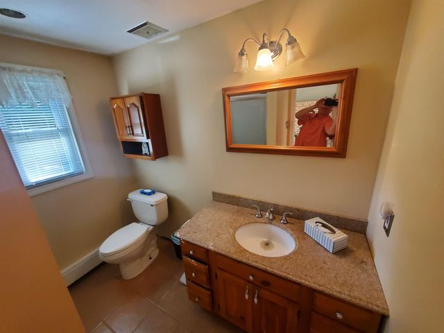 14 Lincoln Street, Pelham, NH 03076