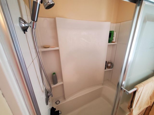 14 Lincoln Street, Pelham, NH 03076