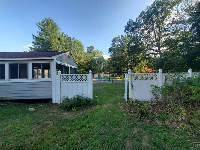 14 Lincoln Street, Pelham, NH 03076