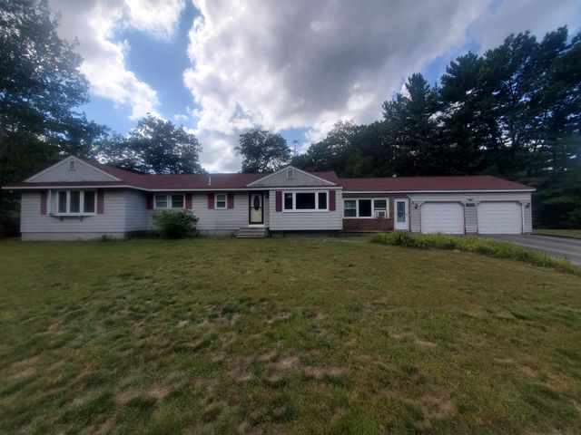 14 Lincoln Street, Pelham, NH 03076