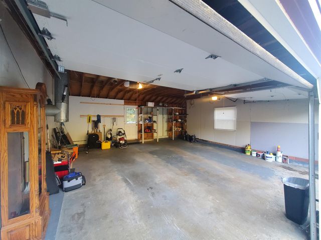 14 Lincoln Street, Pelham, NH 03076