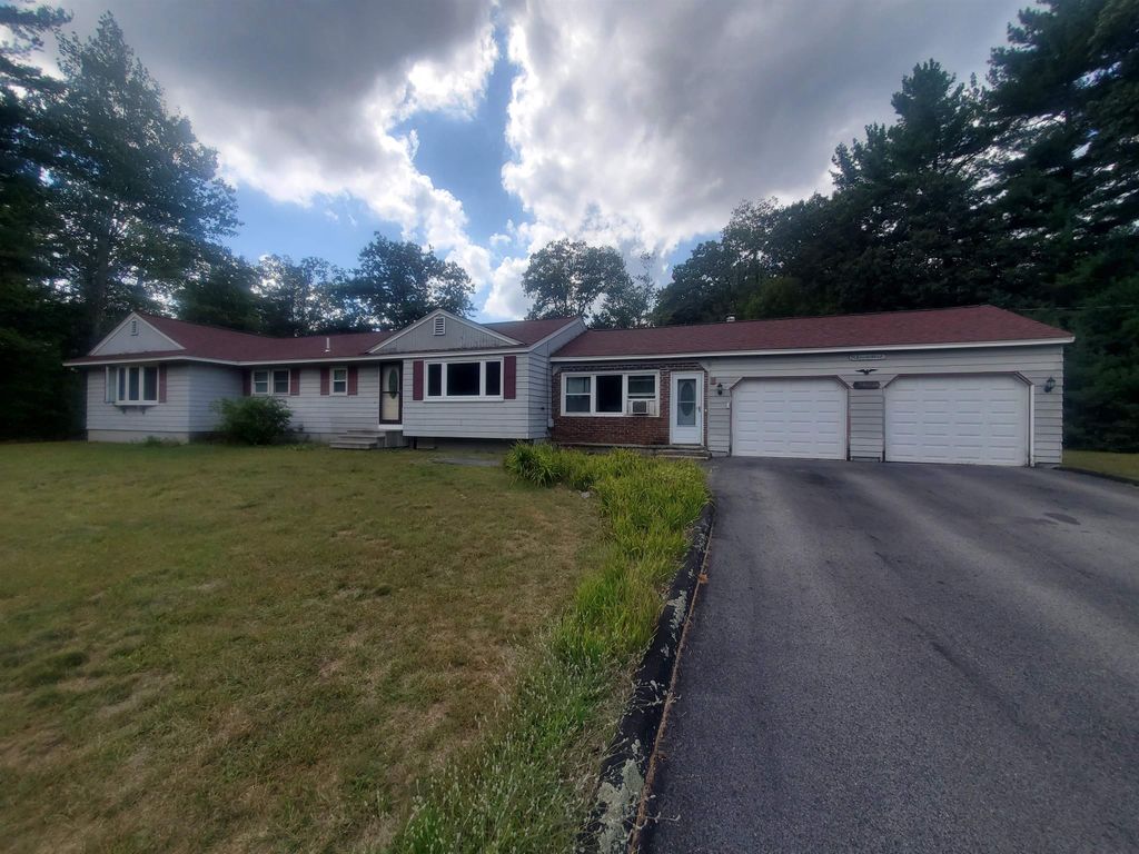 14 Lincoln Street, Pelham, NH 03076