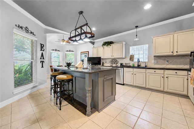 1811 Emerald Green Drive, Houston, TX 77094