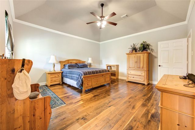 1811 Emerald Green Drive, Houston, TX 77094