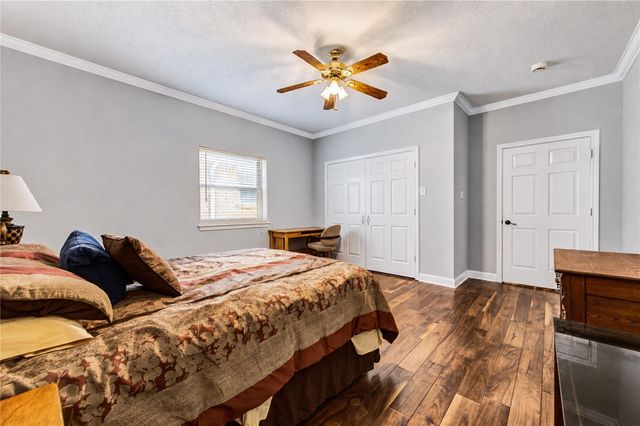 1811 Emerald Green Drive, Houston, TX 77094