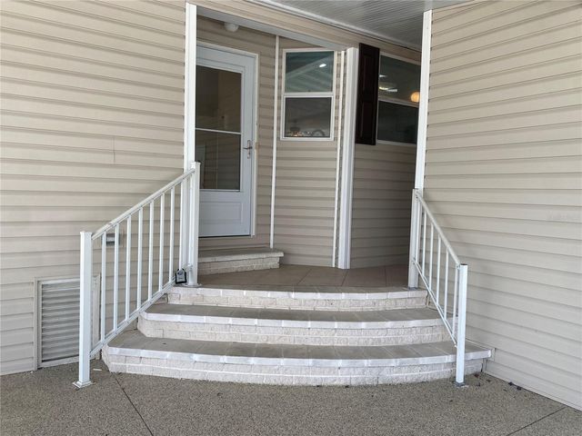 724 BLACKBURN BOULEVARD, North Port, FL 34287