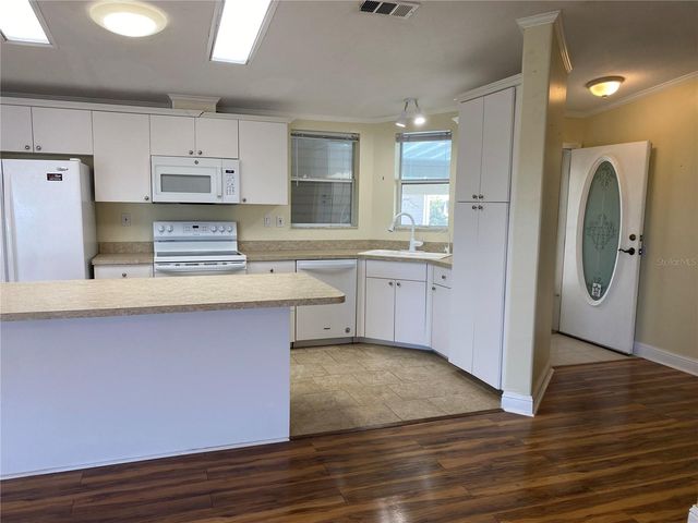 724 BLACKBURN BOULEVARD, North Port, FL 34287