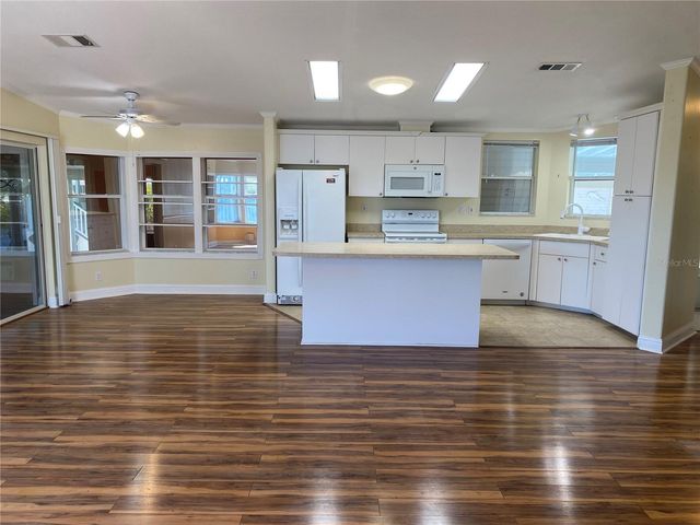 724 BLACKBURN BOULEVARD, North Port, FL 34287