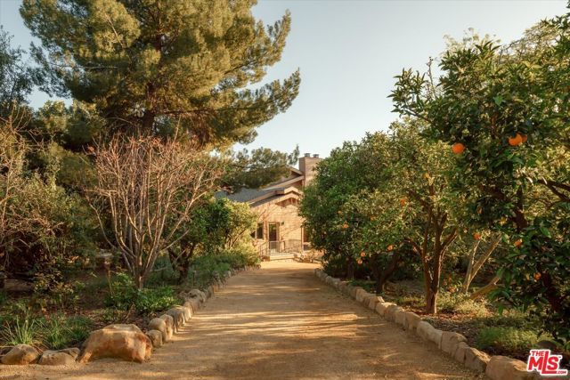 4440 Grand Avenue, Ojai, CA 93023