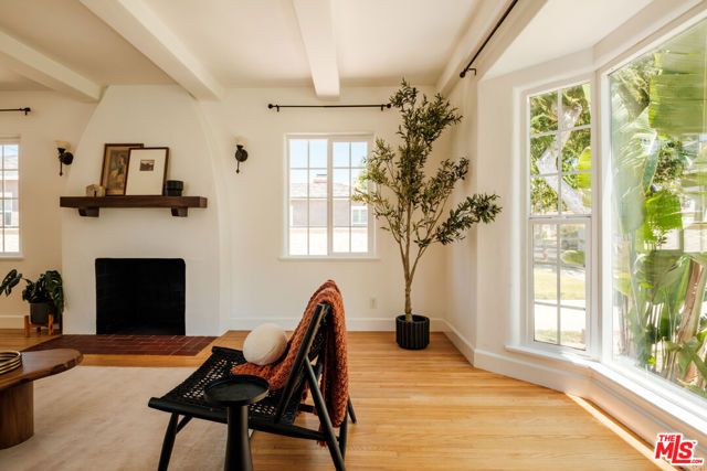 3739 Virginia Road, Los Angeles, CA 90016
