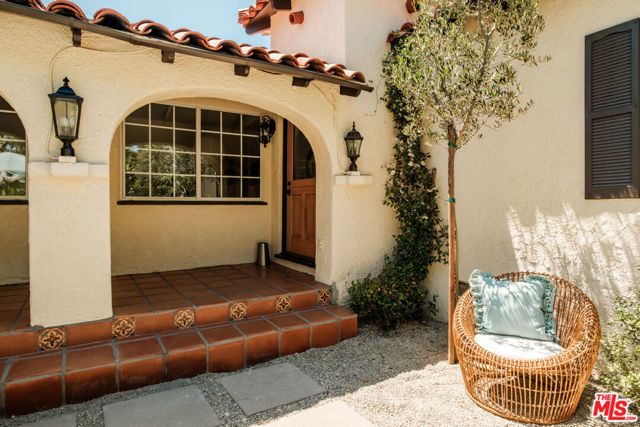 3739 Virginia Road, Los Angeles, CA 90016