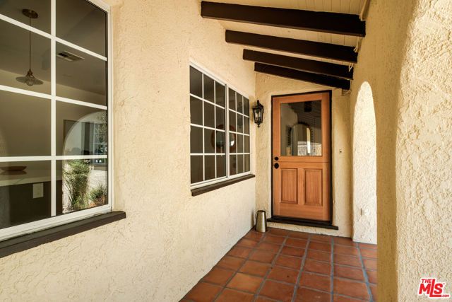 3739 Virginia Road, Los Angeles, CA 90016