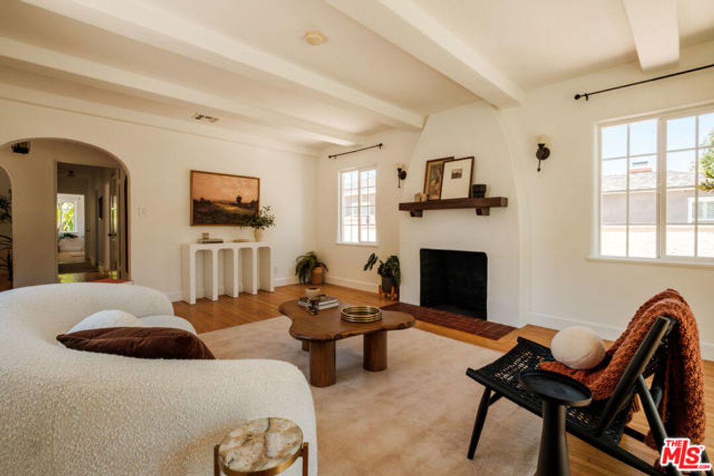 3739 Virginia Road, Los Angeles, CA 90016