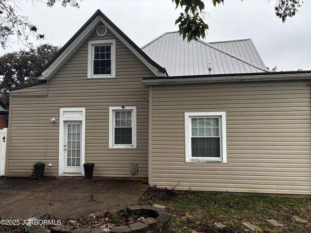 203 S HIGH STREET, California, MO 65018