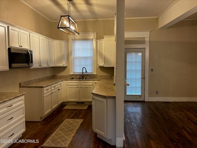 203 S HIGH STREET, California, MO 65018