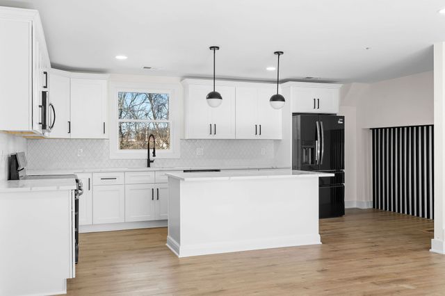 3247 Masonwood Dr, Nashville, TN 37207