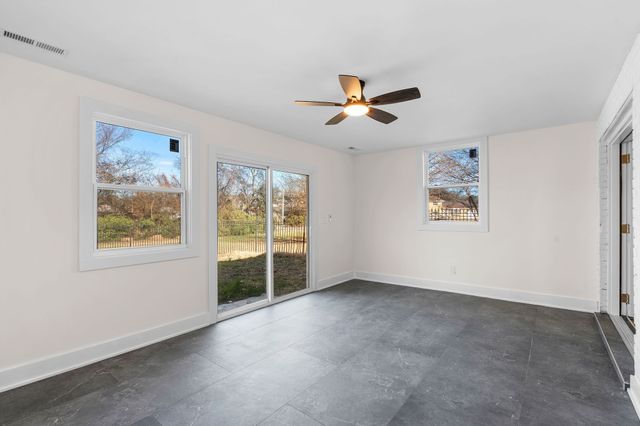 3247 Masonwood Dr, Nashville, TN 37207