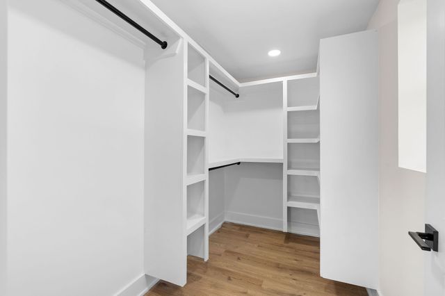 3247 Masonwood Dr, Nashville, TN 37207