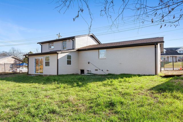 3247 Masonwood Dr, Nashville, TN 37207