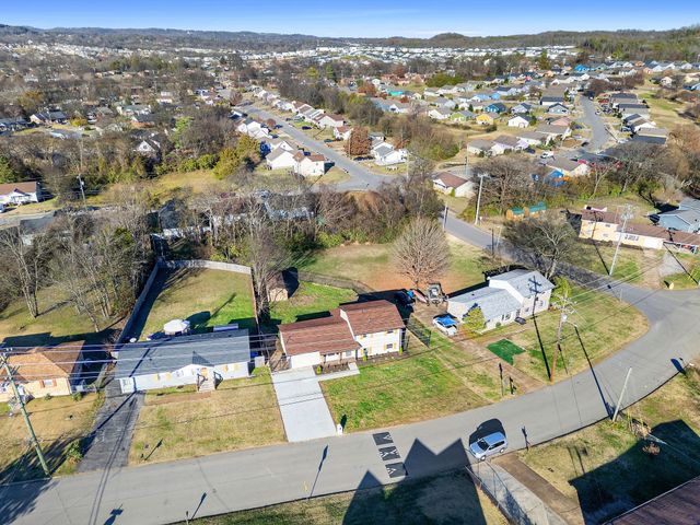 3247 Masonwood Dr, Nashville, TN 37207