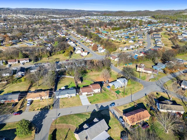 3247 Masonwood Dr, Nashville, TN 37207