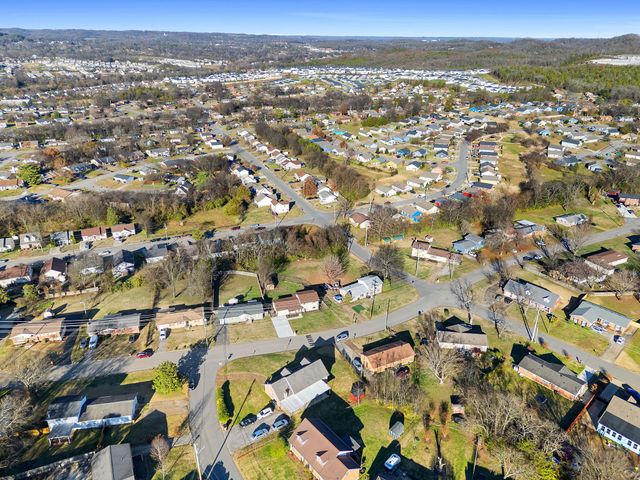 3247 Masonwood Dr, Nashville, TN 37207