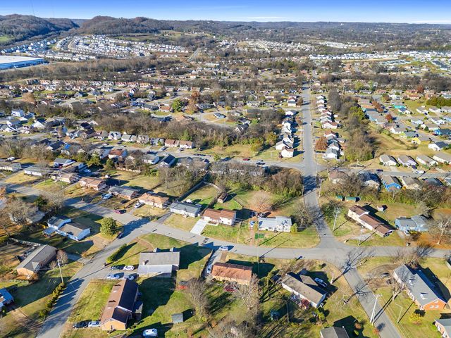 3247 Masonwood Dr, Nashville, TN 37207