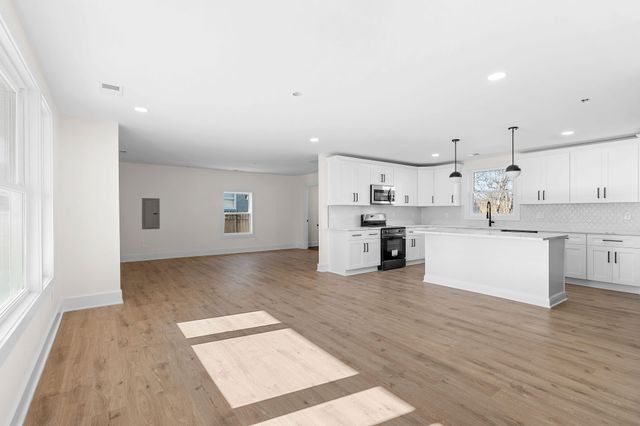 3247 Masonwood Dr, Nashville, TN 37207