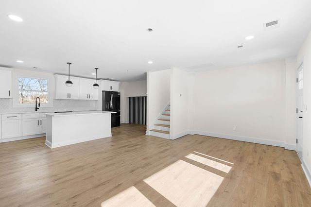 3247 Masonwood Dr, Nashville, TN 37207